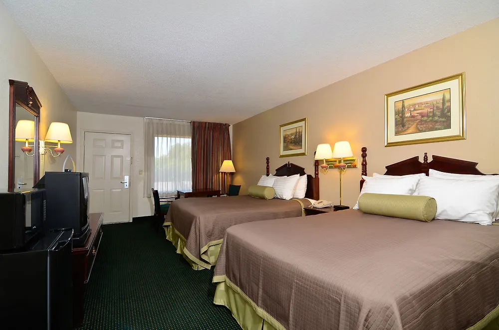Travelers Inn And Suites Memphis 2*,