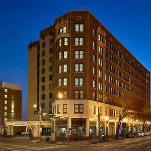 Doubletree By Hilton Downtown Hotel